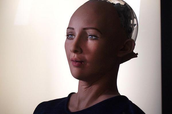 Meet Sophia: The Robot Blockchain Expert