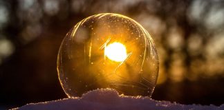 Bitcoin “bubble” Trends In Online Searches As It Nears $10,000  Valuation