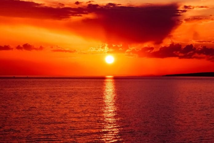 sunset-2941699_1920