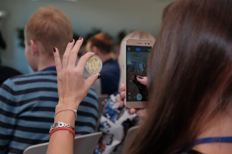 8 Ways Blockchain Technology Will Change Mobile Gaming For The Better